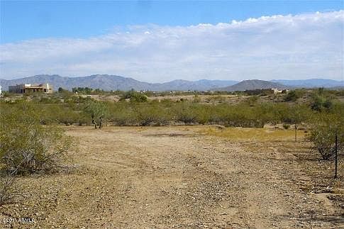 2nd image of 21950 W El Grande Trl
