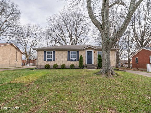5th image of 8113 Clematis Ln