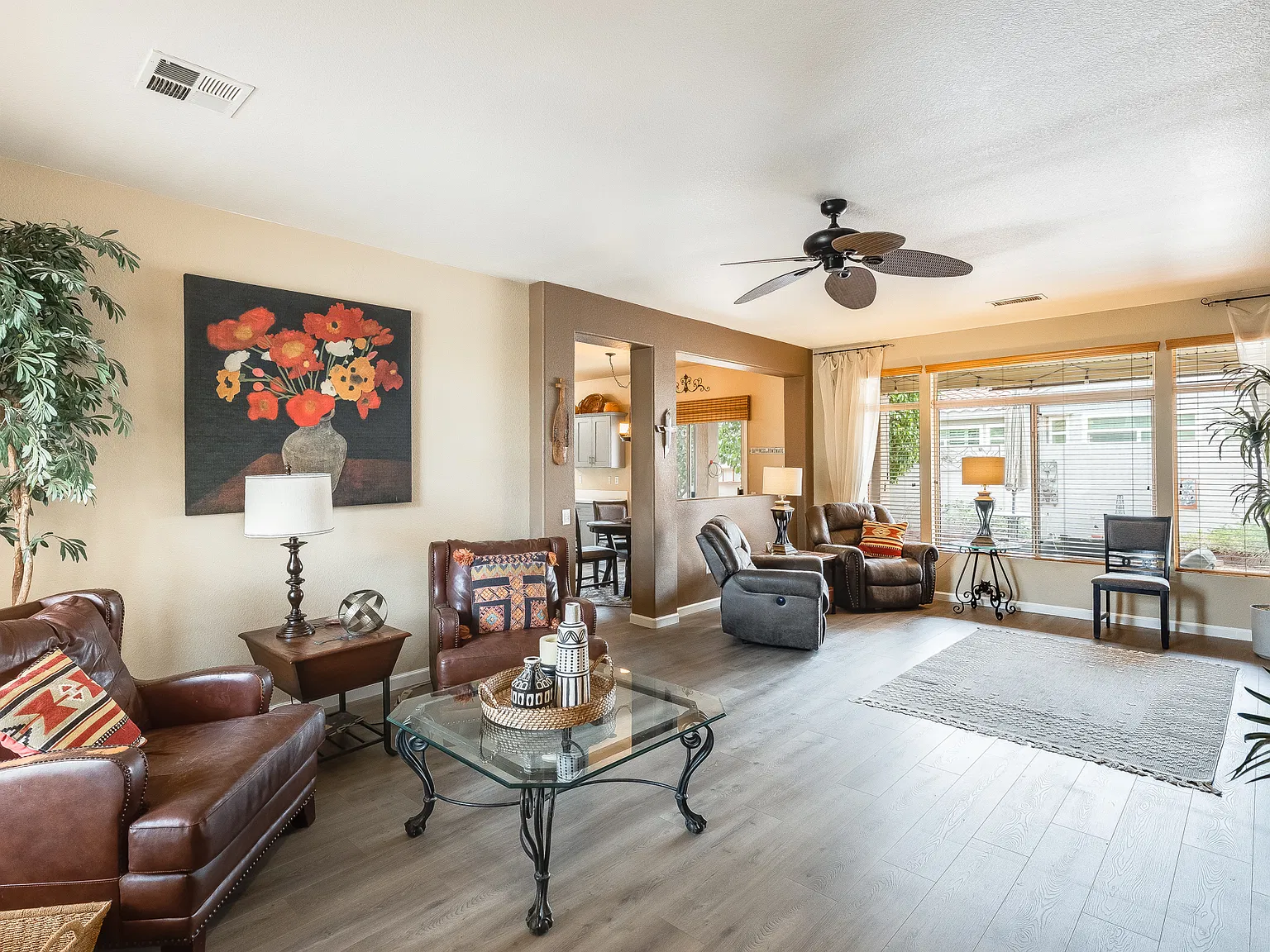 2 bed, 2.5 bath, 1366 sqft, $3,300 — Photo 3