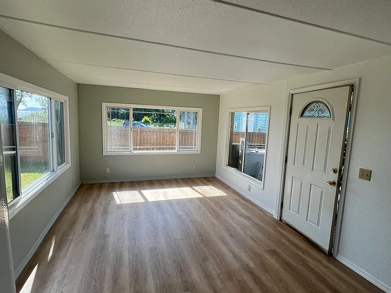 132 Stringtown Rd #3 — Photo 1