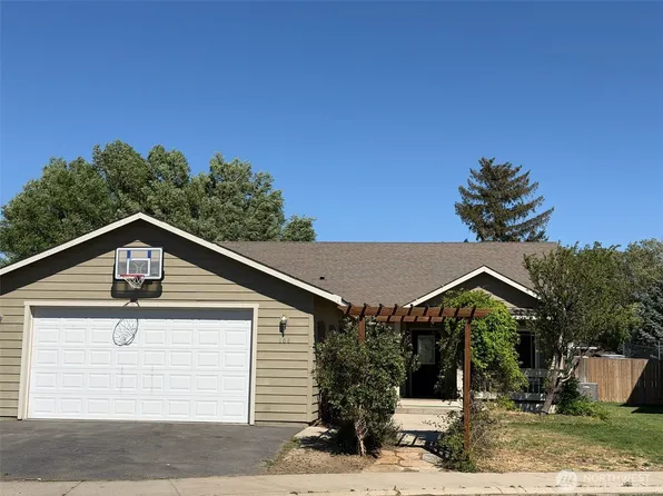 106 N Benton Street, Kittitas, WA 98934