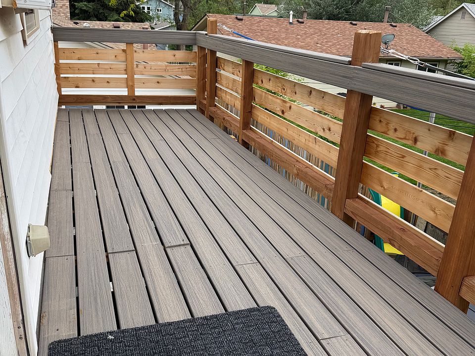 Deck / Entry