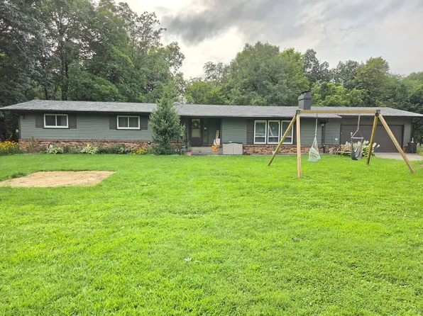 9910 207th St W, Illinois City, IL 61259