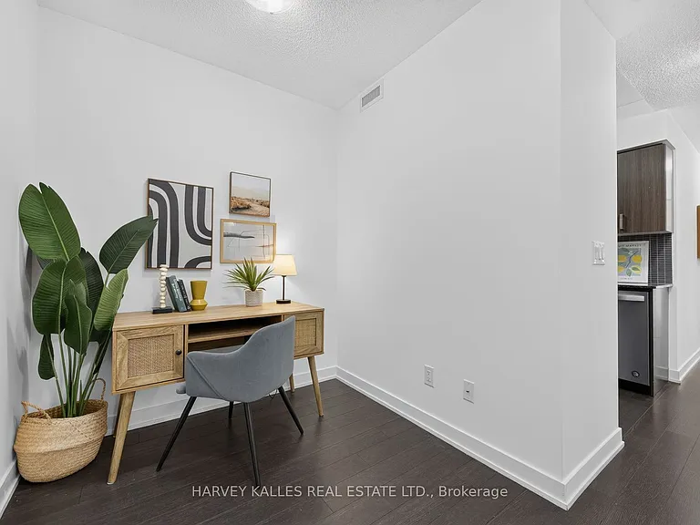 1603 Eglinton Ave W #214 — Photo 17