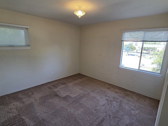 2nd image of 1505 Fair Oaks Ave APT C