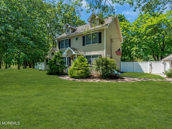 68 Frank Applegate Road, Jackson, NJ 08527