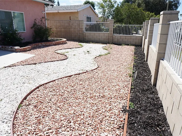 8824 Quartz Ave — Photo 21
