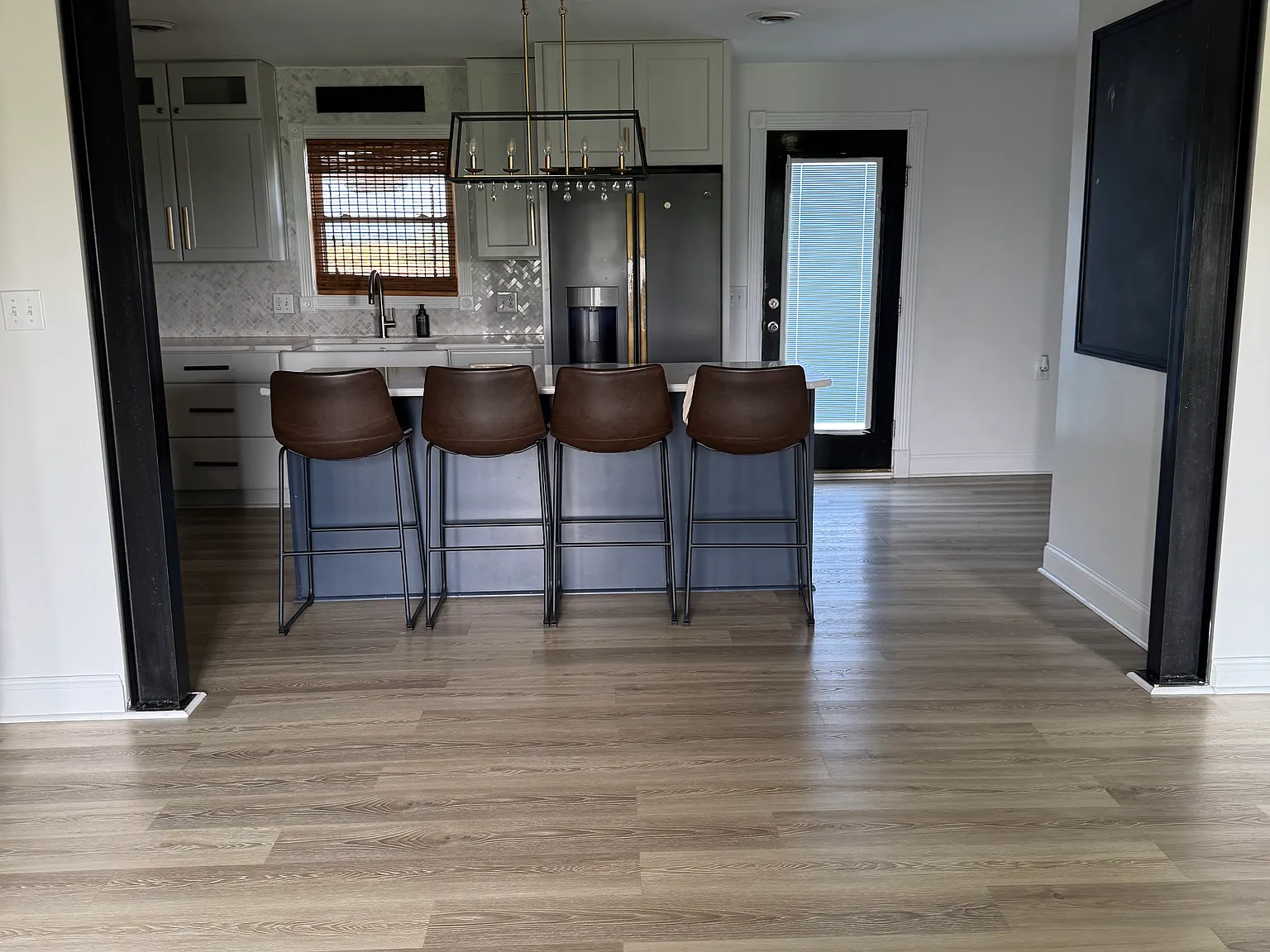4 bed, 2.5 bath, 1915 sqft, $2,300 — Photo 4