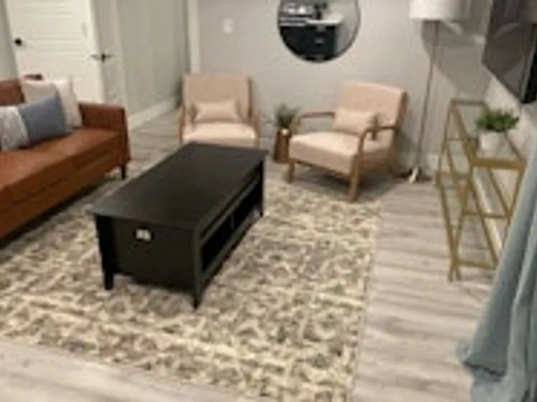 201 N 20 W — Photo 3