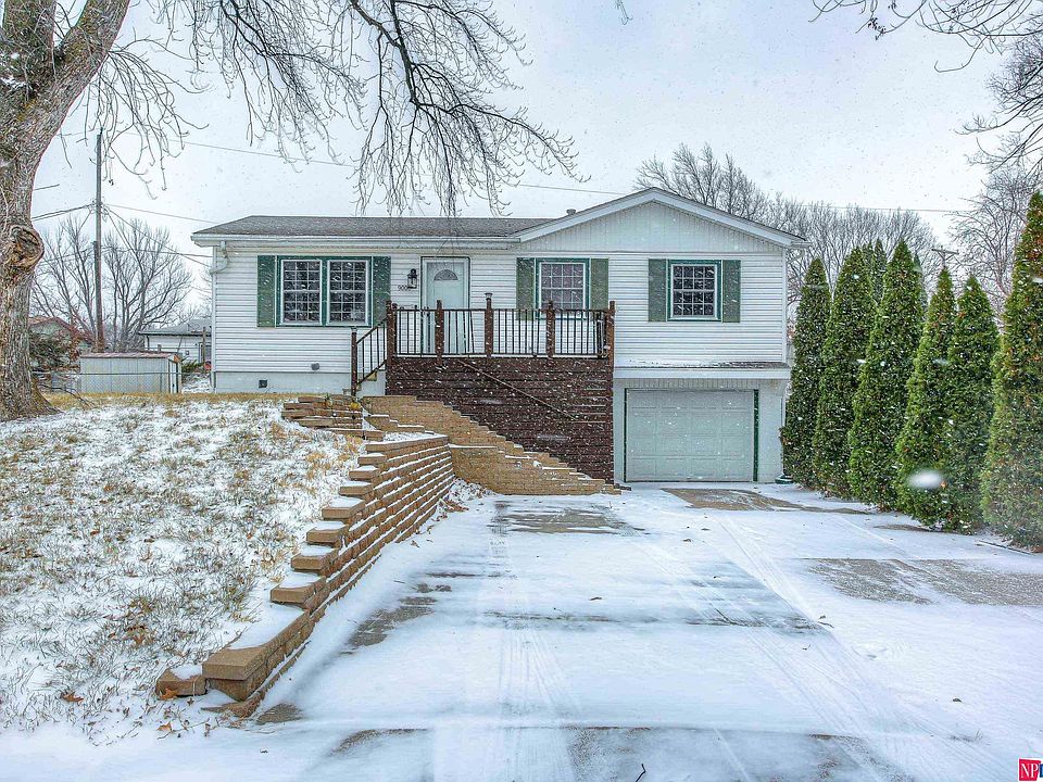1st image of 9006 Ontario Cir