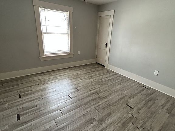 4th image of 110 W Lindburg St #6