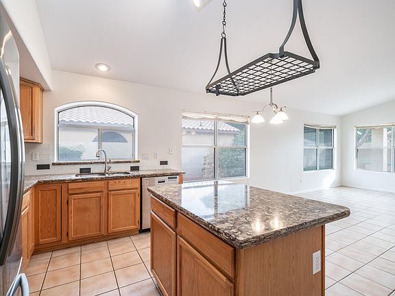 4th image of 1843 W REMINGTON Drive