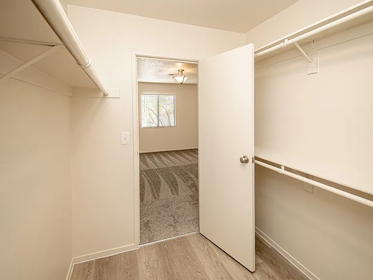 Georgia Avenue Apts — Photo 10