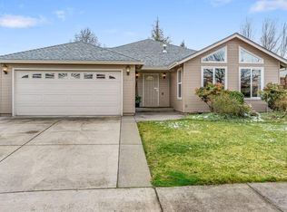 1435 Matthews Pl, Medford, OR