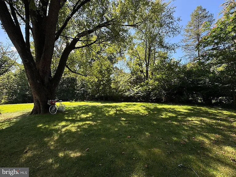 417 Wingate Rd — Photo 24