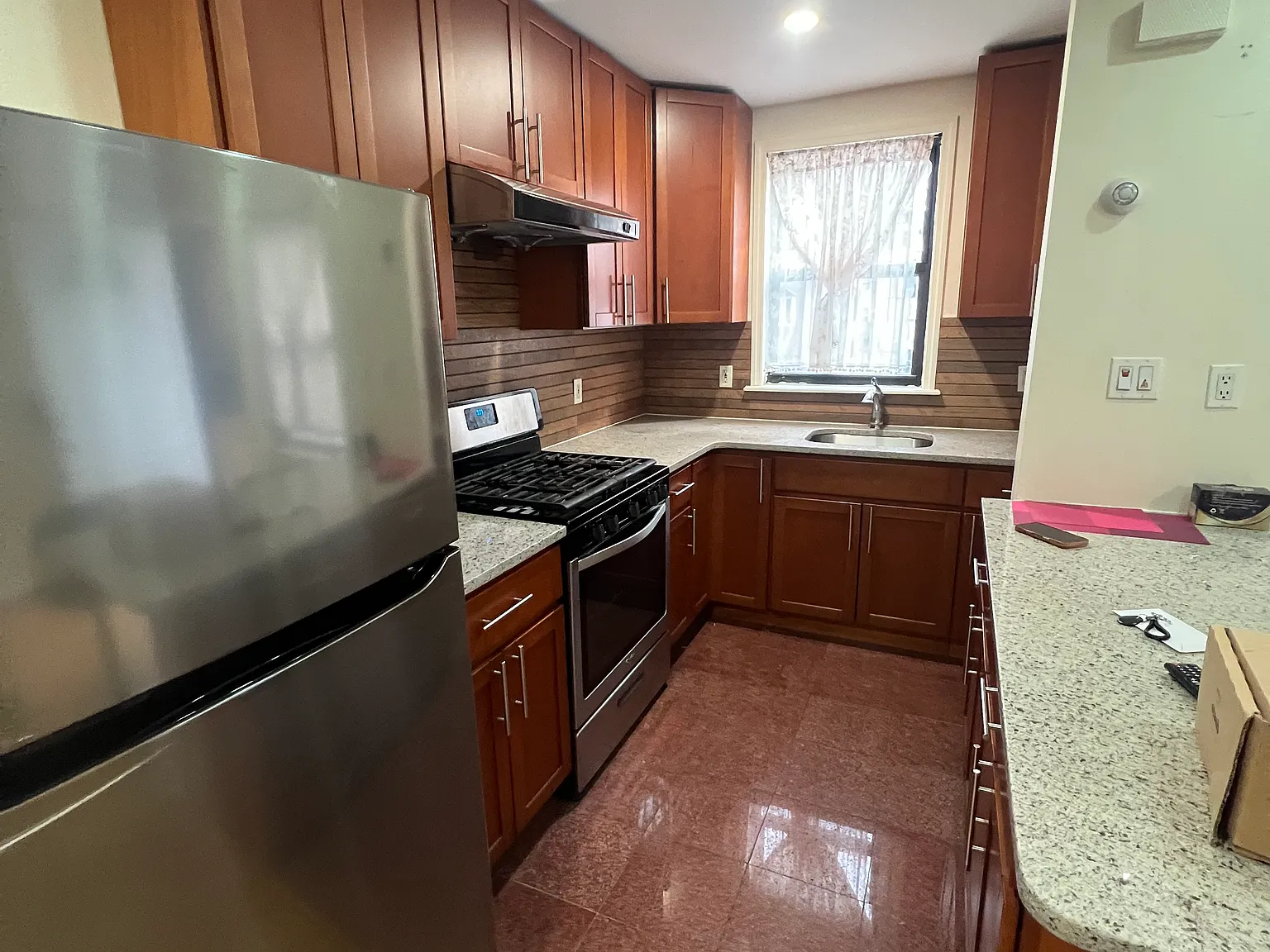 2 bed, 820 sqft, $2,600 — Photo 1
