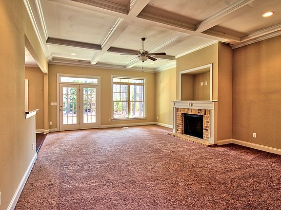 Great Room w/Fireplace