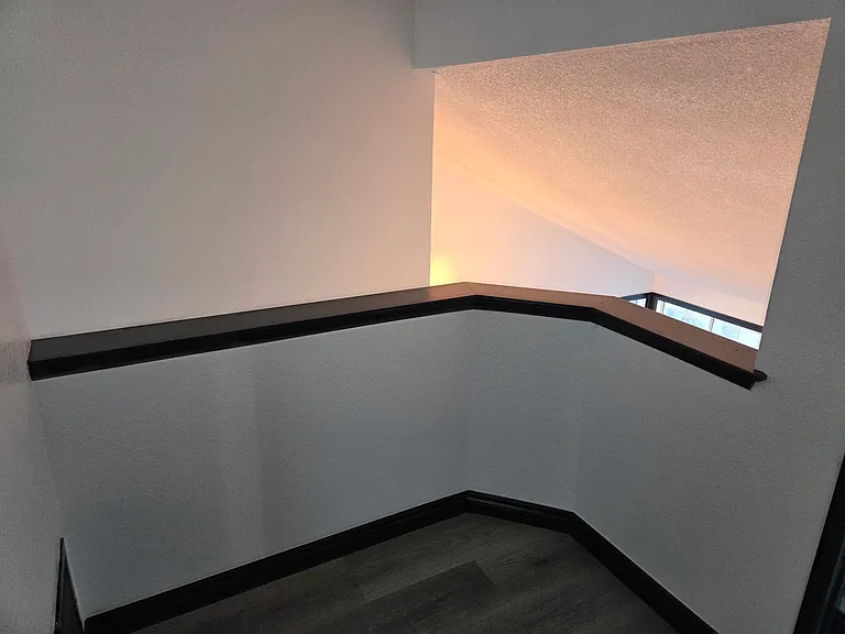 4820 Katrina Pl — Photo 10