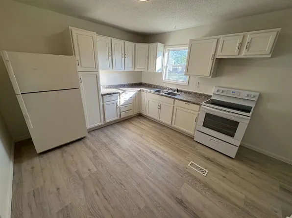 1406 Richard Dr, Cahokia, IL 62206