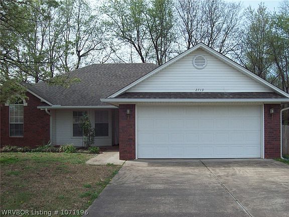 2nd image of 2713 Whitney Dr