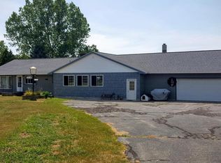 6489 S Oceana Dr, Rothbury, MI 49452