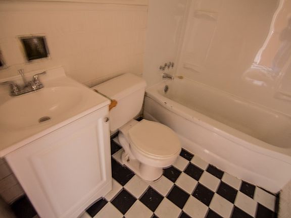 5th image of 5740 Cabanne Ave APT 9