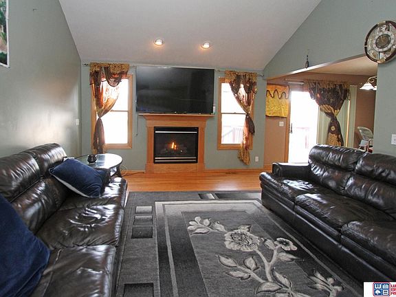4th image of 1840 Chloe Ln