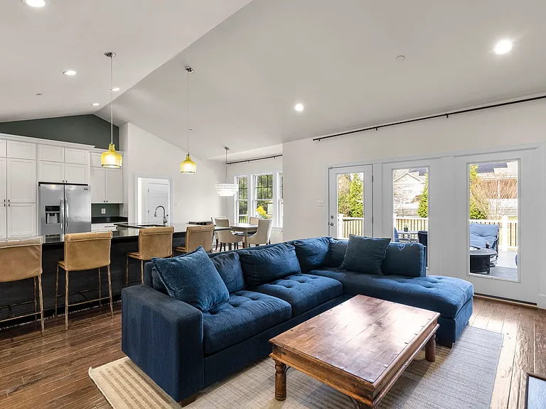 17601 Crystal Spring Ter — Photo 16