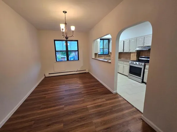 28-29 50th Street image 8 of 24