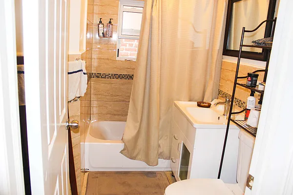 Rented by Winzone Realty Inc | media 4