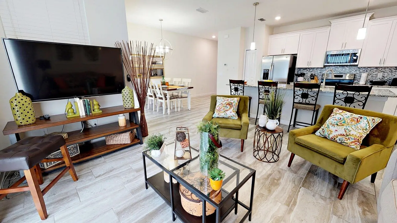 4 bed, 3.0 bath, 1948 sqft, $3,480 — Photo 3