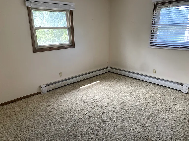 905 Woodward Ave — Photo 8