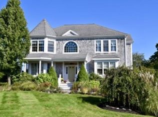 2 Seabreeze Ln, Mattapoisett, MA 02739