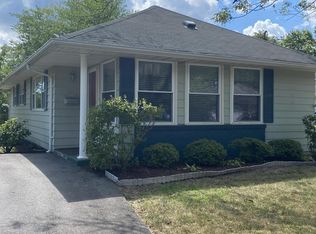 33 Mount Fairweather Ln, Toms River, NJ