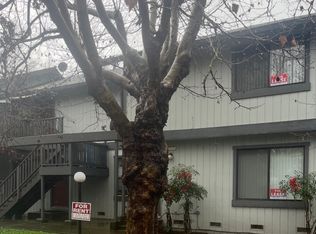 2177 Meadowbrook Ct, Santa Rosa, CA 95403