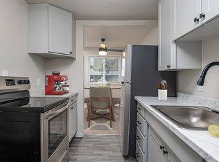 2302-2320 Colby Ave #24, Everett, WA 98201