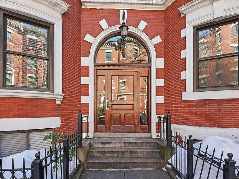 102 Gainsborough St #5E — Photo 14