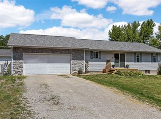 503 Water St, Center Point, IA 52213