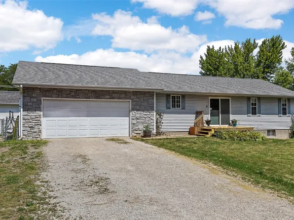 503 Water St, Center Point, IA 52213