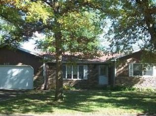 425 Birch St NW, Demotte, IN 46310