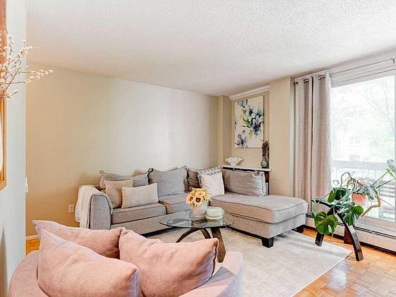 5th image of 315 Heritage Dr SE #222