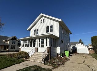 146 E Lincoln St, Waupun, WI 53963