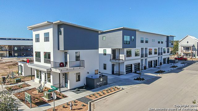 1st image of 653 Stadtbach St #0