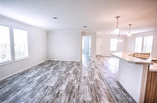 1st image of 4160 18th Ave SE