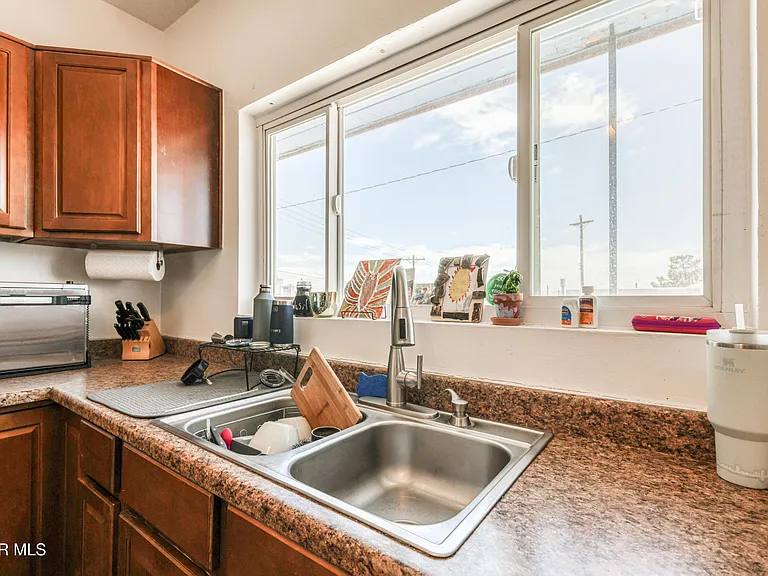 1300 Randolph Dr — Photo 26