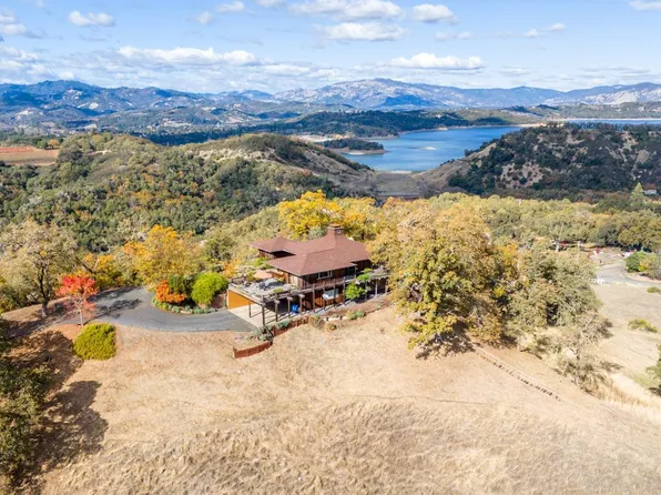 3003 Deerwood Drive, Ukiah, CA 95482