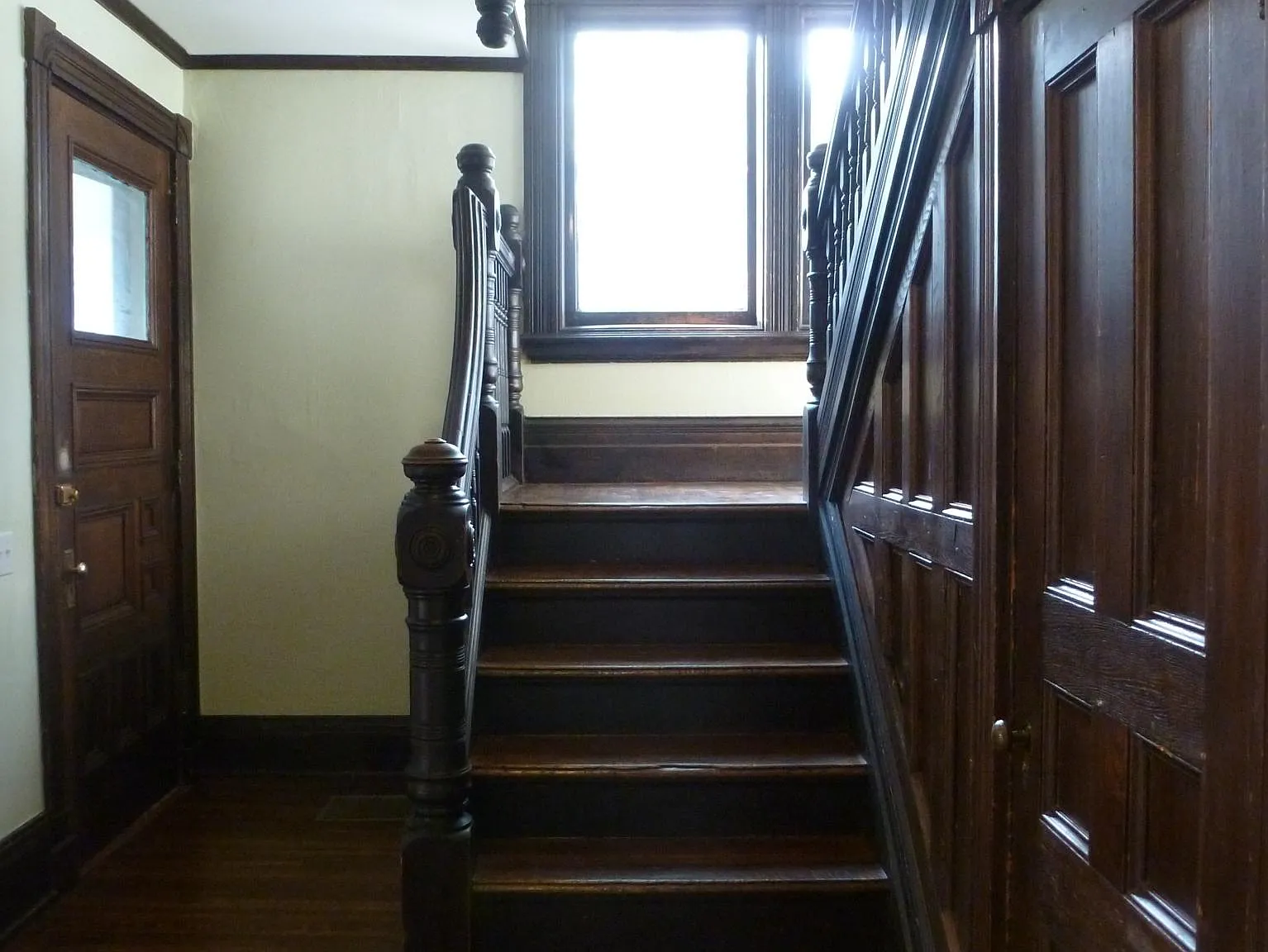 2 bed, 1250 sqft, $1,895 — Photo 3