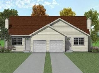 1029 Redwood Ln #B, Minooka, IL 60447