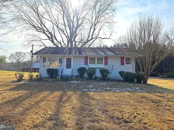 6125 Fishers Station Rd, Lothian, MD 20711