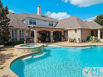 2nd image of 108 Wilmington Ct